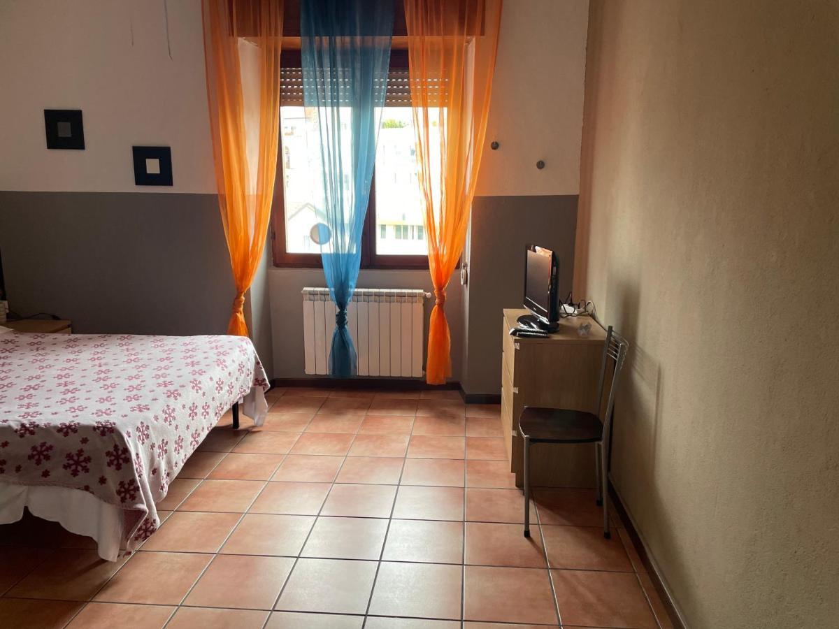 Appartement Grazioso Trilocale Centro/Stazione à Brescia Extérieur photo